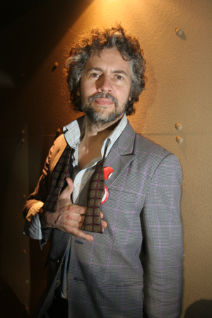 Wayne_Coyne_Flaming_L#81A7A