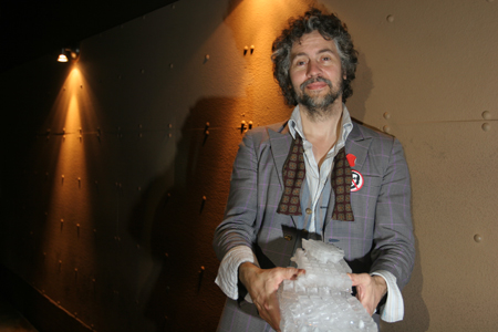 Wayne_Coyne_Flaming_L#81A7F